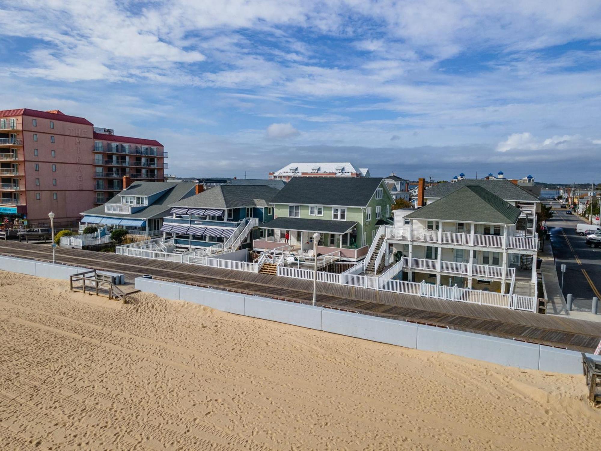 Апартаменты Ocean Front Nancy Claire 1 -Bunker Ошен Сити Экстерьер фото